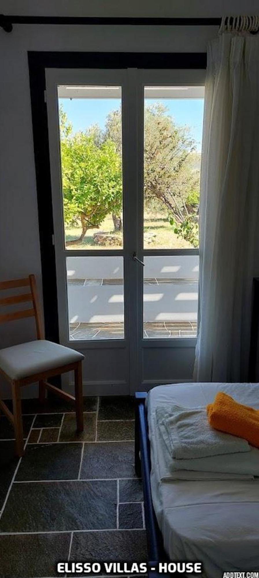 Elisso Apartment *